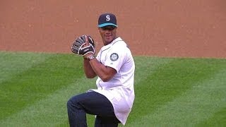 6/7/13: seahawks quarterback russell wilson, who was drafted by the
rockies in 2010, tosses ceremonial first pitch seattle check out
http://mlb.com/vi...