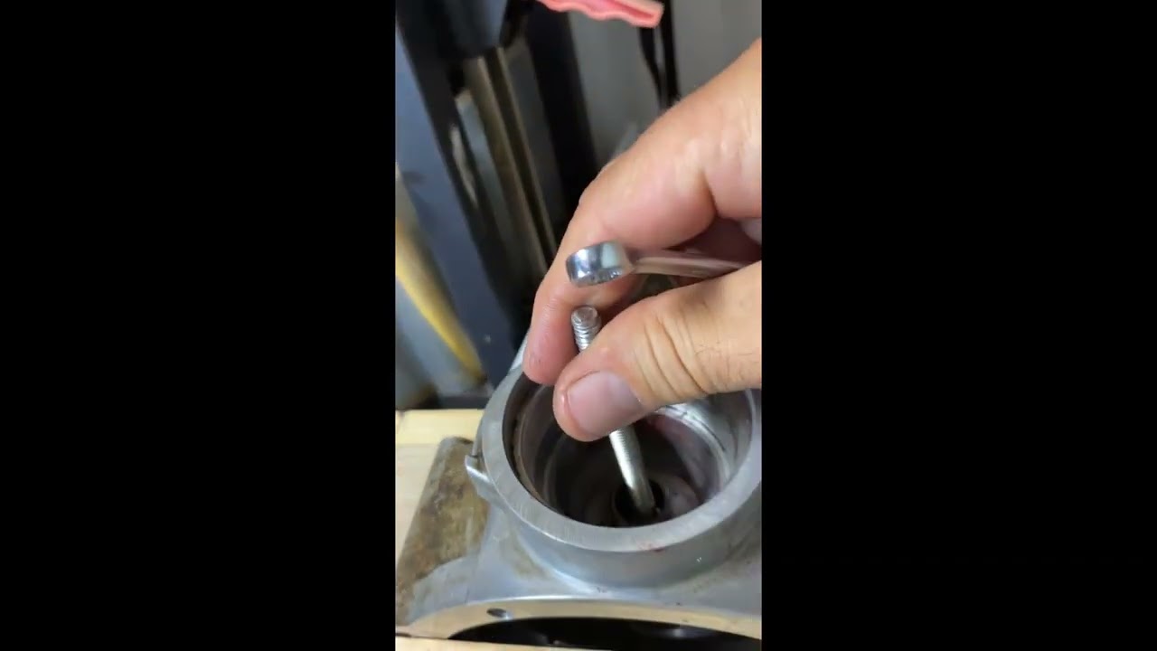 Can Am Rear Diff Pinion Bearing Removal DIY YouTube