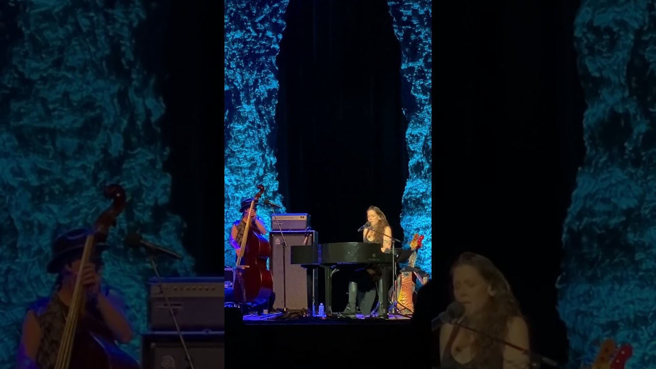 Beth Hart - Without Words In the Way