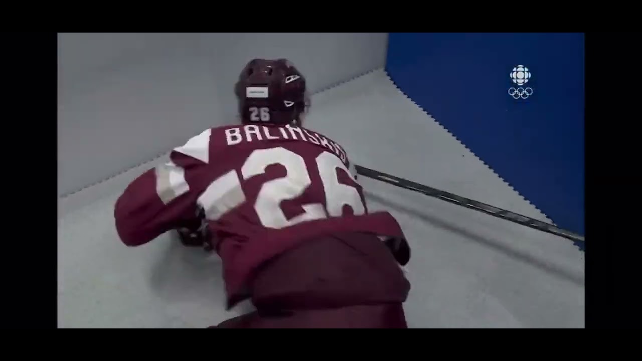 Leo Komarov - huikea taklaus Suomi - Latvia pelissä