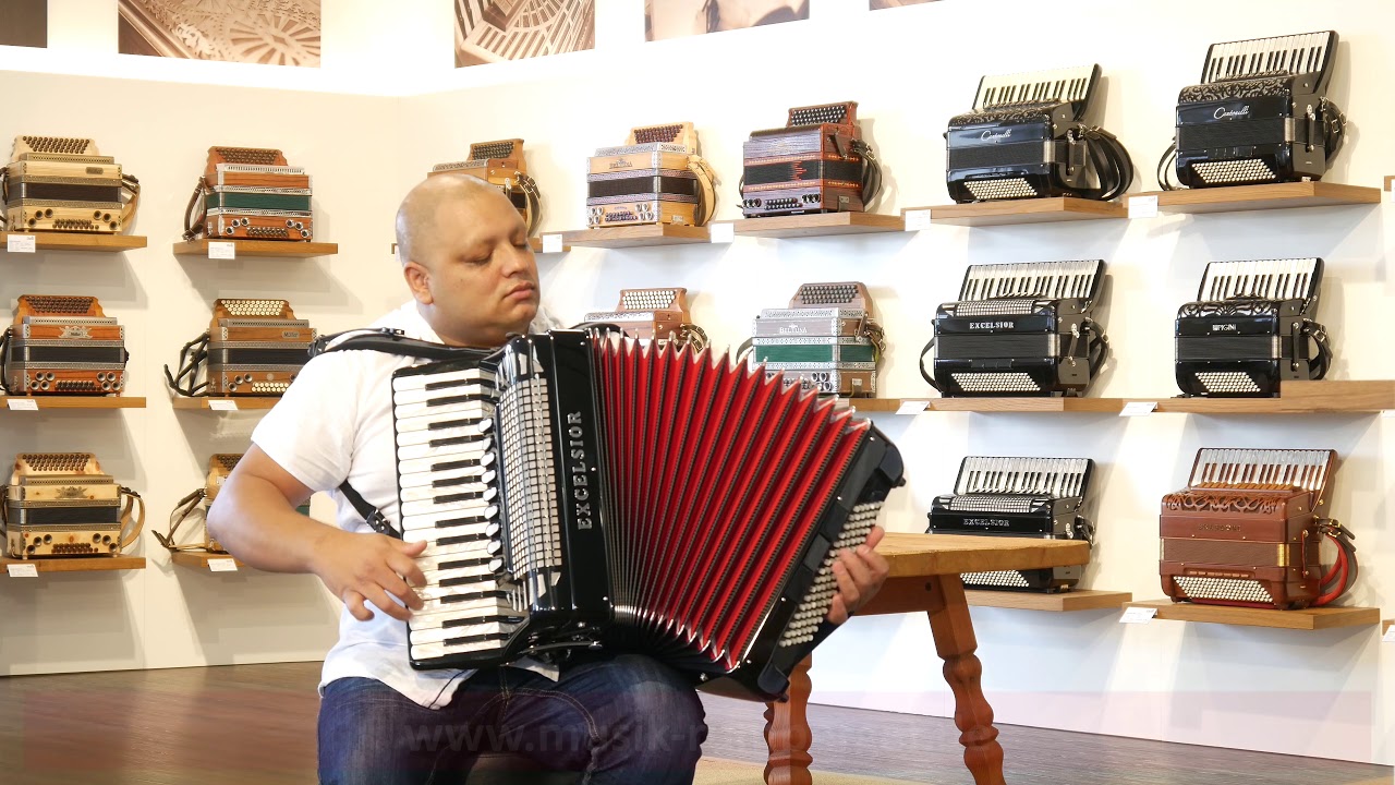Akkordeon - Excelsior Euro 72/4S - 96 Bässe - www.musik-rumberger.de