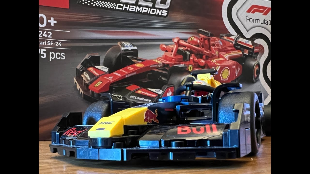 Stormtrooper Creations is live building Lego