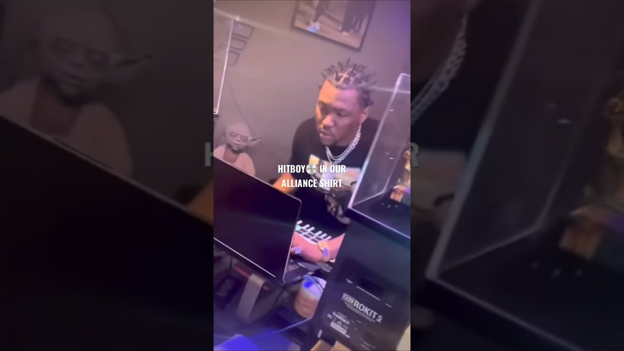 HITBOY CREATING CLASSIC BEATS IN OUR CLOTHES🤧💿 