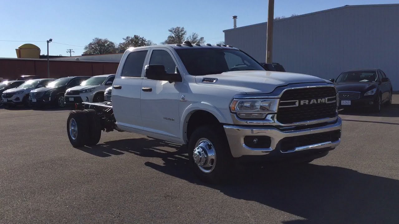 2022 Ram 3500_Chassis_Cab Marion, Carbondale, Mt Vernon, Evansville, IL