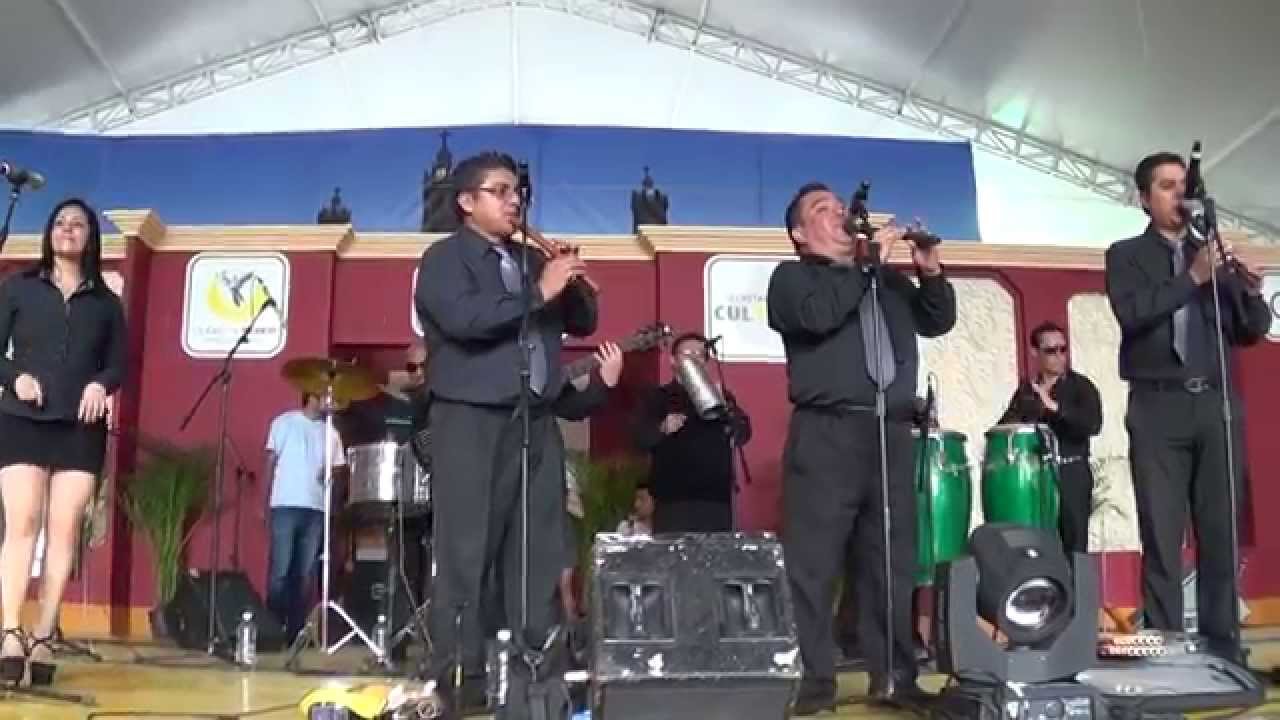 Sola Me Quede - Los Llayras en la Feria de Las Flores de San Angel