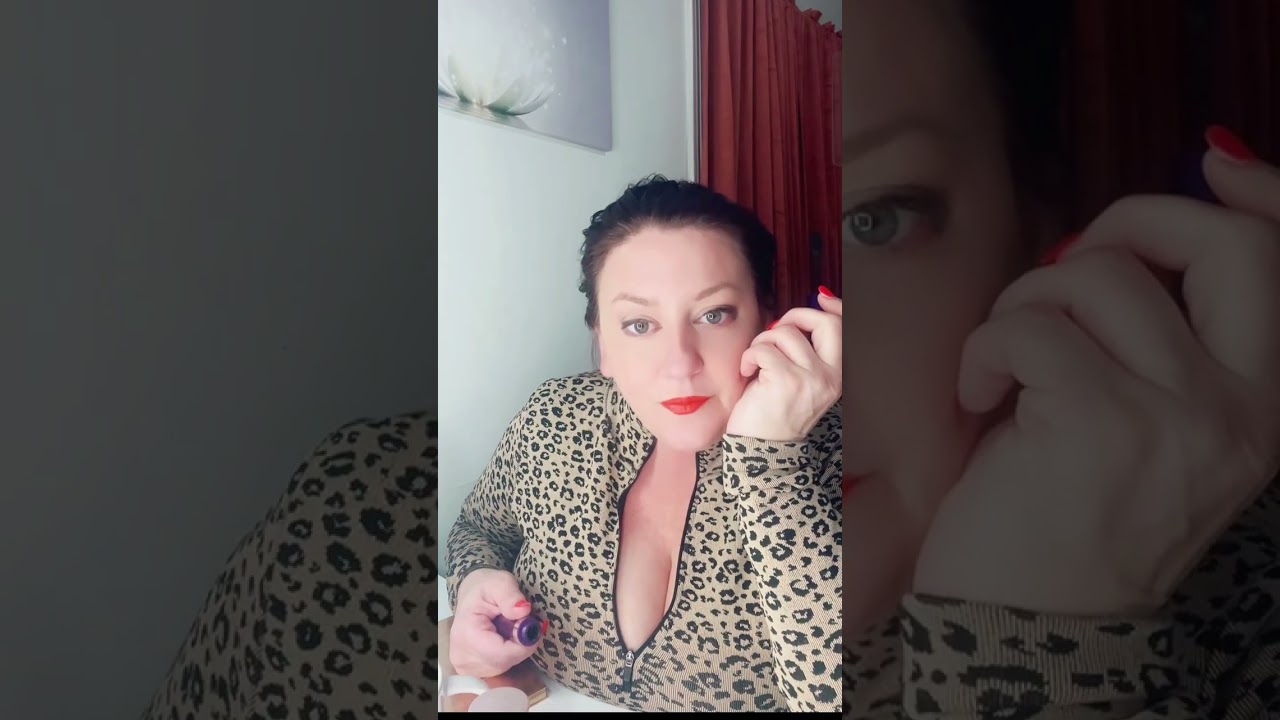 Видеоблог о макияже перед походом в ресторан