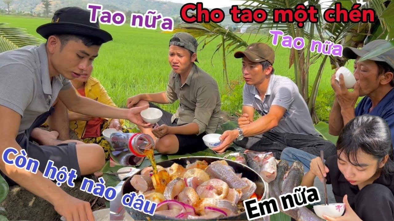 Nấu cơm ăn ngoài đồng Thuận Gòm bới cơm không kịp cho cả nhà-Ăn sạch cơm với món...?