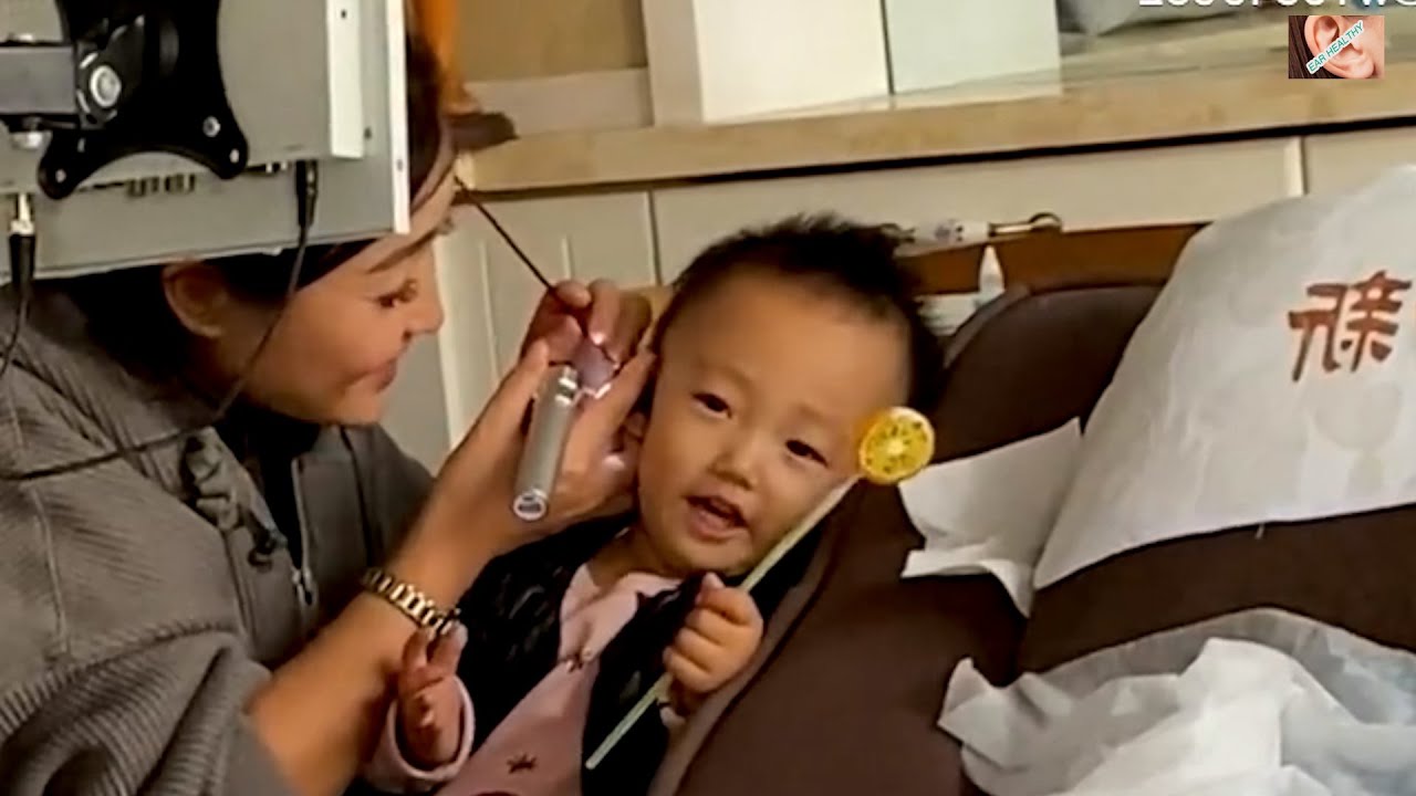 Relaxing Ear Cleaning In Barbershop ASMR 380 YouTube