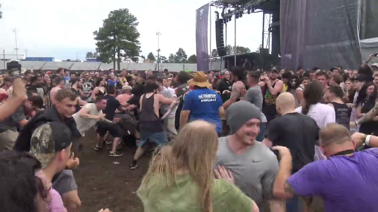 Knocked Loose - Mistakes Like Fractures (short) - Epicenter 2019 - LIVE - Mosh Pit - Hardcore Scene