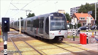 Ret Metro Type Sg3 Rijdt Langs En Komt Aan Bij Schenkel Richting Nesselande