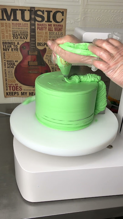 Cake-o-matic (COM 1000i) Cake Icing and Decorating Machine 