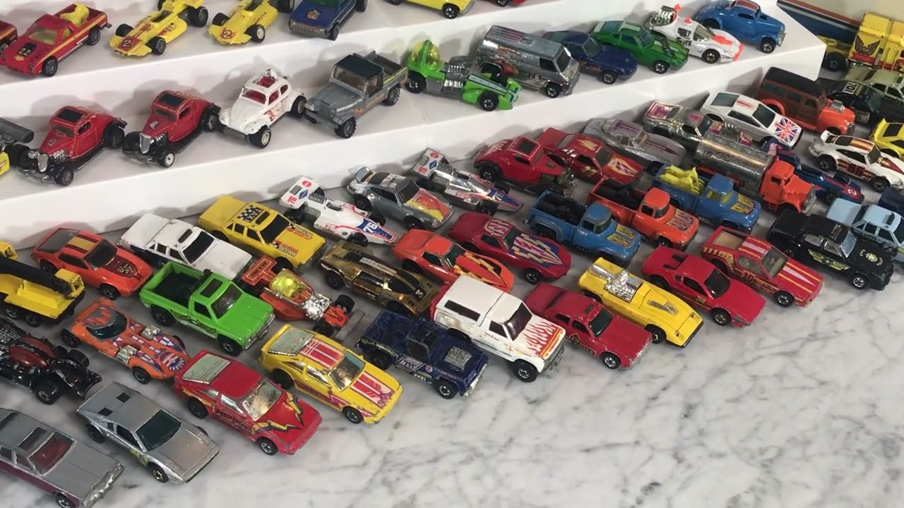 Hot Wheels Real Riders Crack Ups Blackwalls & More Backlot - 3-23-22 8PM ET Facebook Blackwalls Live