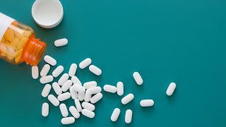 The liquid you use to wash down pills matters more than you think