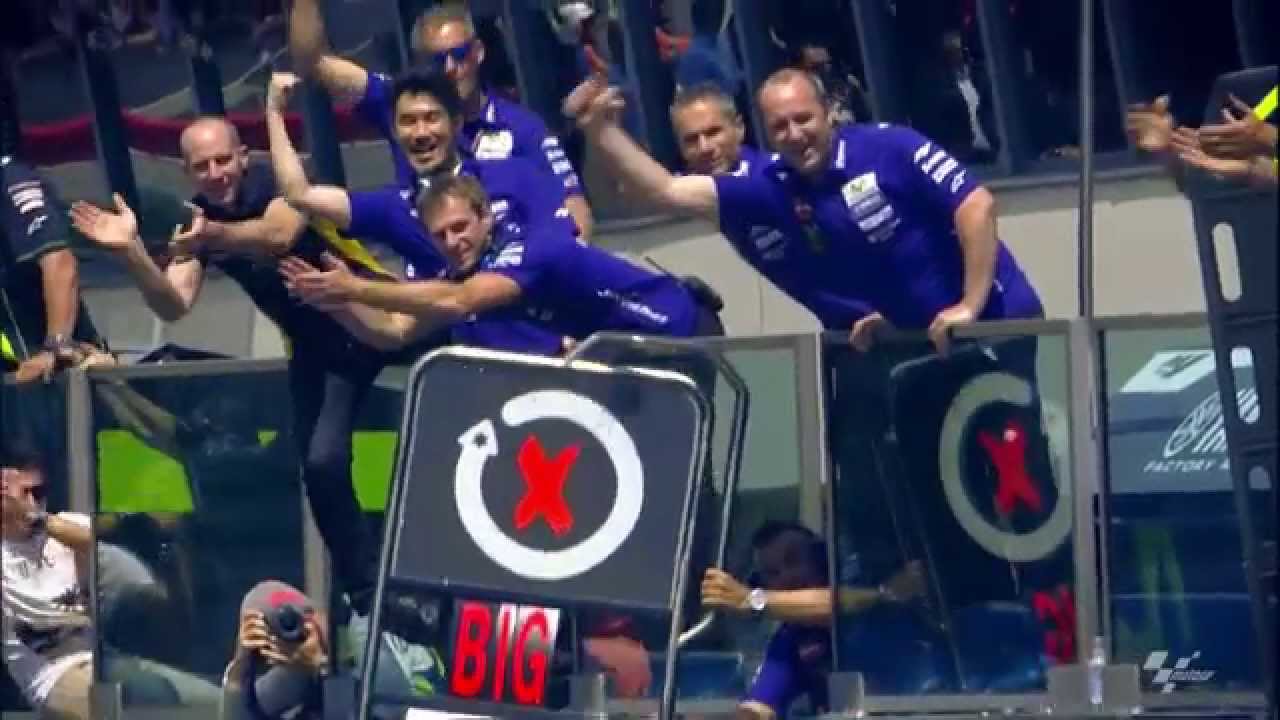 girls like you Mugello 2015 - Yamaha in Action