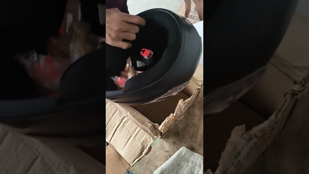 STUDDS Raider Street ISI Certified Full Face Helmet for Men and Women with Clear Visor (Black - L)