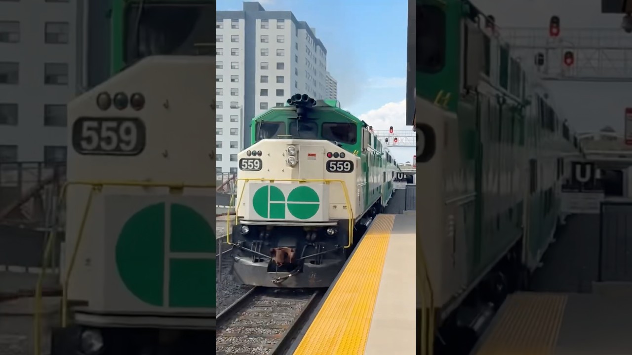 F59PH On The Kitchener Line 