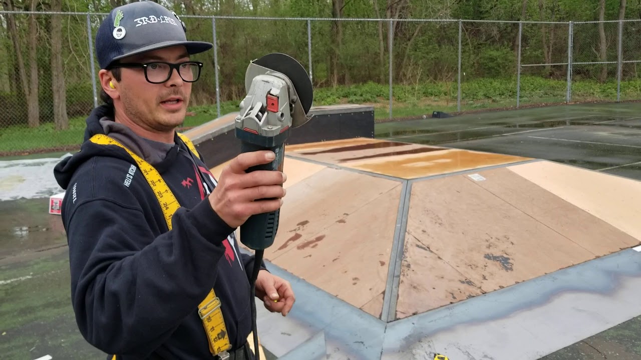 The art of ram - jump building - pyramid/hip metal finishing