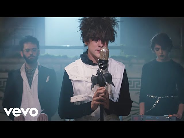 MGMT - Little Dark Age (Video) class=