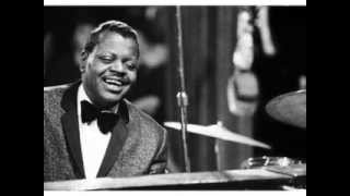 The Oscar Peterson Trio -  My Heart Belongs to Daddy