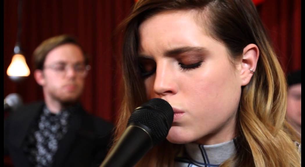 Studio Brussel: Echosmith - Bizarre Love Triangle (New Order cover) (live)