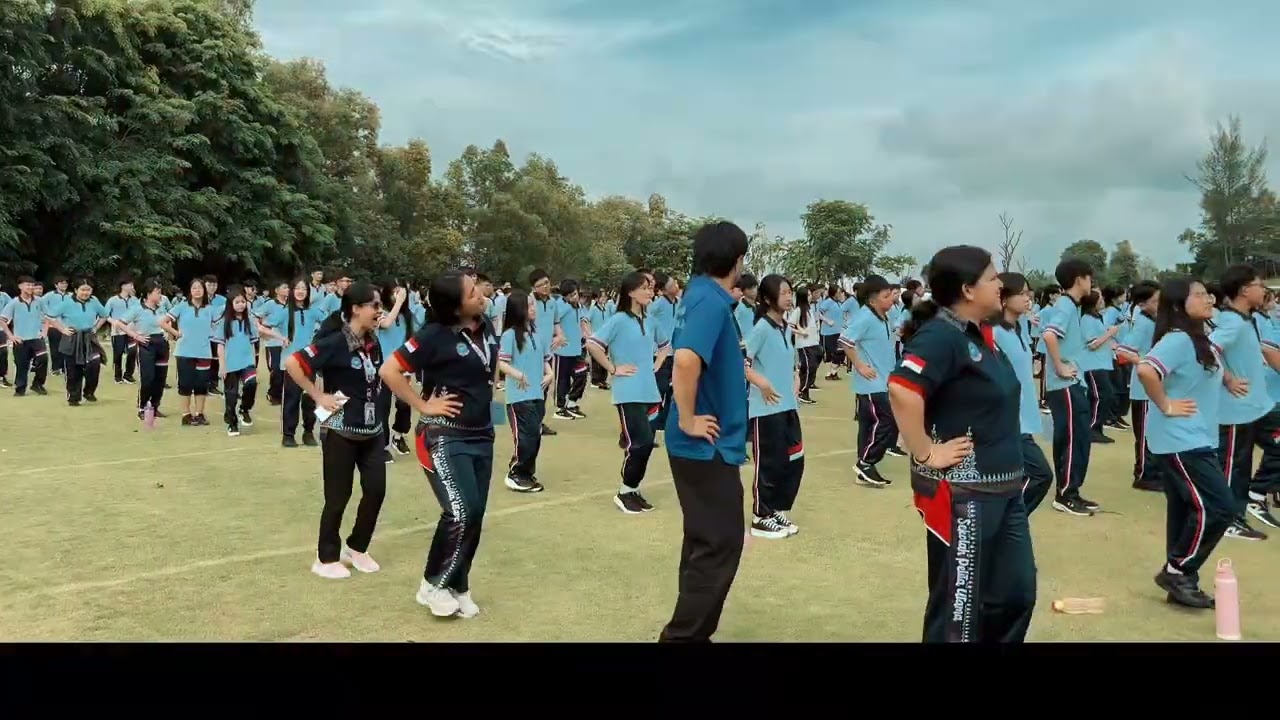 Senam Anak Indonesia Hebat SMP Pelita Utama Batam