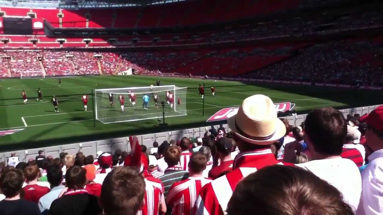 Cheltenham Town FC v Crewe FC (Wembley) (Part 2)