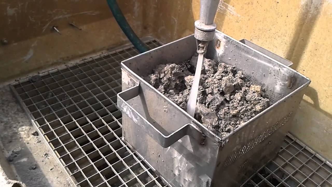 Metafors: van RVS -vlakke- plaat tot archeologische zeef - YouTube
