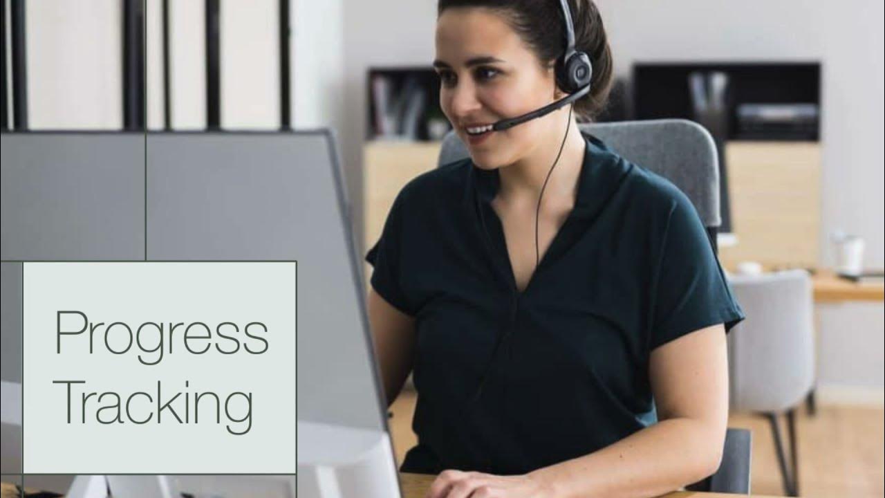 Интерфейс телемаркетинг. Skoll centre. Девушка оператор. Call for assistance. Call for assistance.