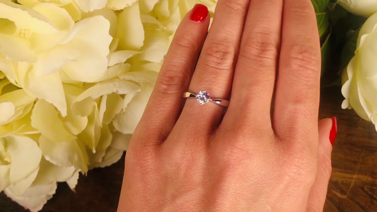 Anillo compromiso solitario \