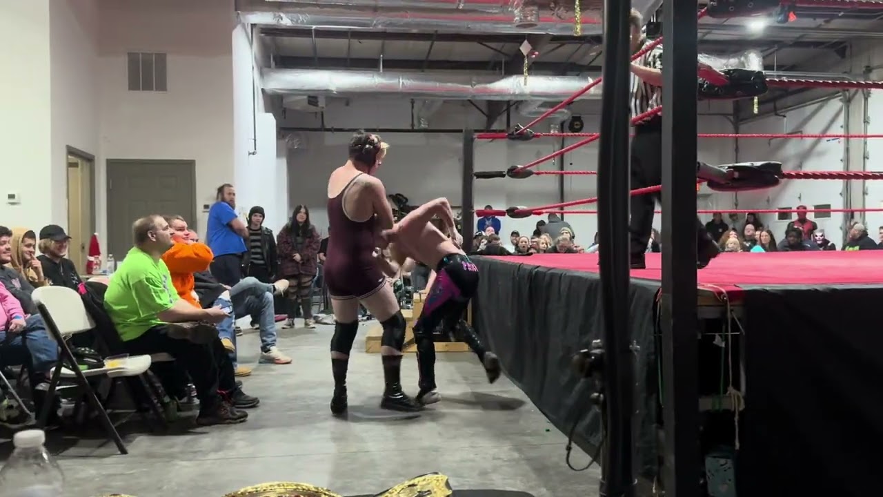 HOPWF VIOLENT NIGHT                       Hunter Price vs Andrew Thompson