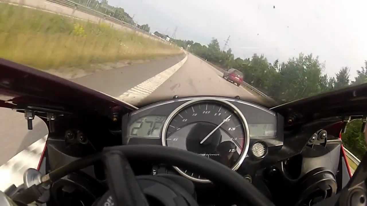 Yamaha R1 -2004  300km/h