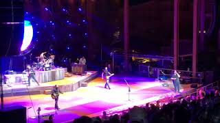 Luke Combs - Must’ve Never Met You ( 5/12/19 ) Red Rocks