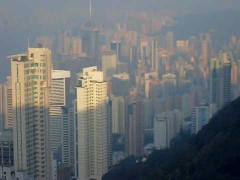 Video: Najbolji pogled na Hong Kong sa Victoria Peaka
