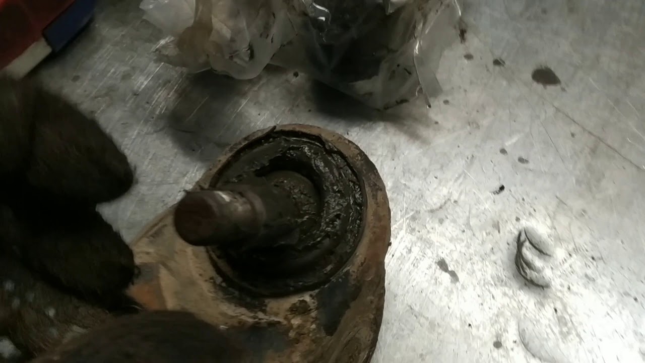 замена шаровой Паджеро пинин - YouTube