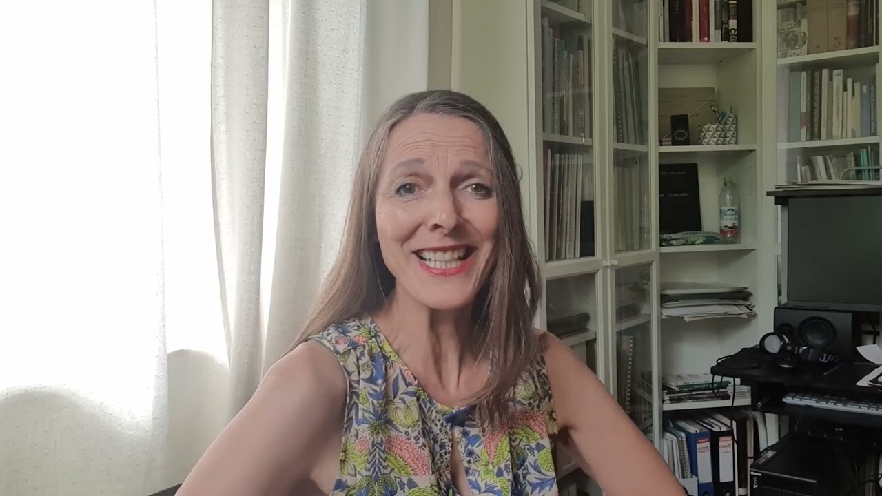 Singing is like eating chocolate! | Alena Leja - Vocal Coach, Stuttgart 