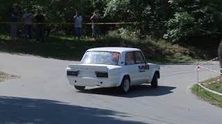 Lada 2101 & 2107 going crazy in a rally!