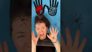 Suratınızda Örümcekler Varken Çığlık Atamaz Mıydınız?