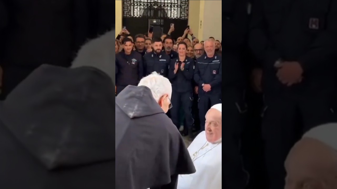 PAPA FRANCISCO VISITA CARCEL REGINA COELI EN ROMA