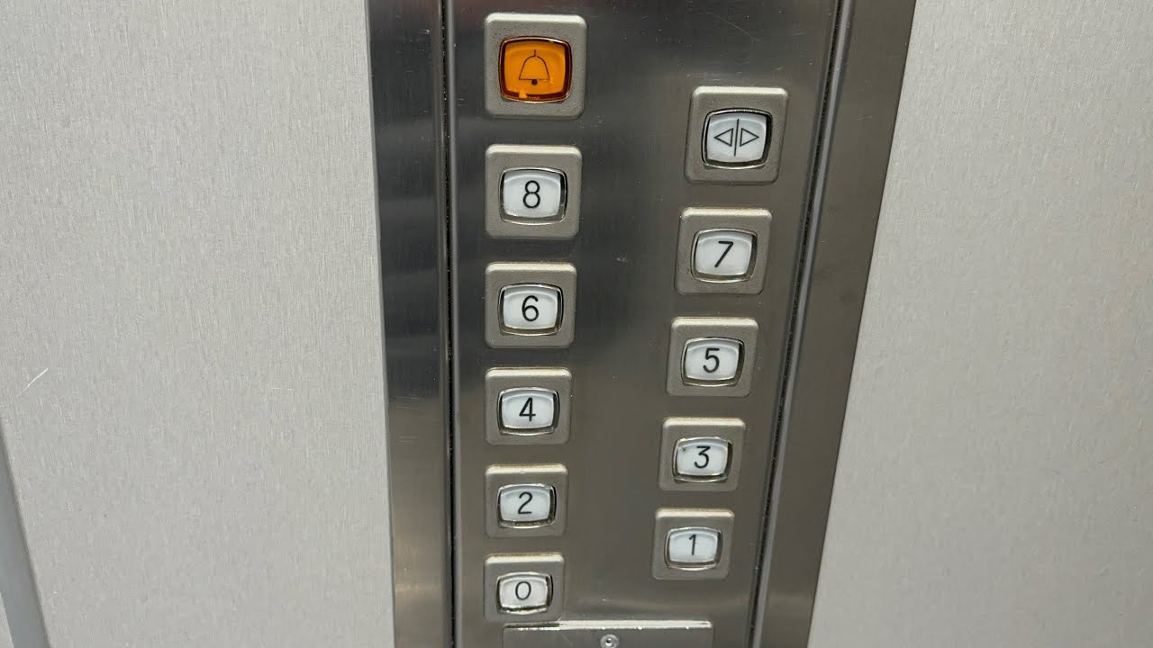 Epic motor! 1989 Soretex elevators @Saint-Etienne, France