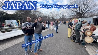 Japanese people playing drums . Tokyo