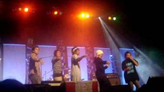 LB performing as Rappidy Rap