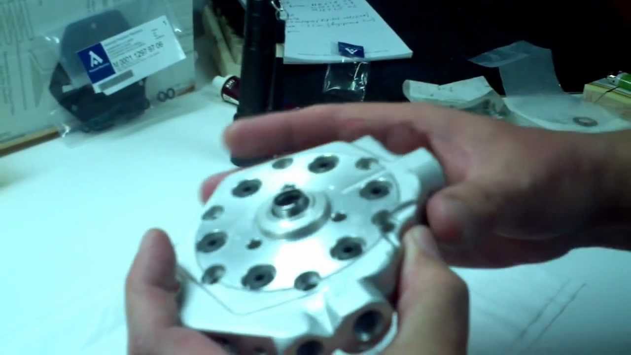 Repair the Mercedes Fuel Distributor -- how to check plunger orientation of a fuel distributor