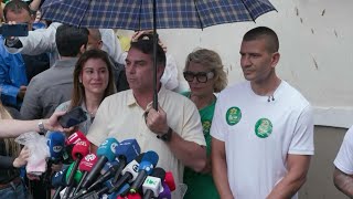 Information Flávio Bolsonaro votes in Rio: ‘The time for real change has come’ | AFP Update