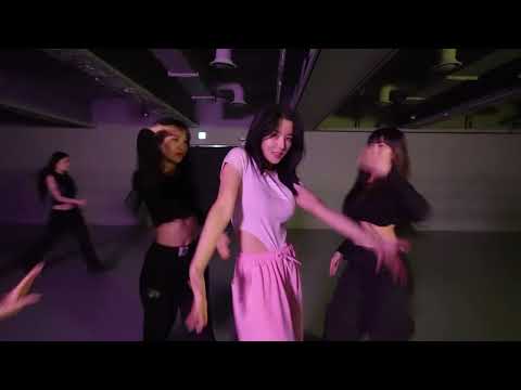 권은비 "더플래쉬" 안무연습 거울모드 Kwon Eun Bi "The Flash" Dance Practice Mirrored