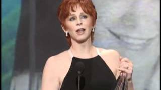 Reba McEntire Wins Favorite Country Female Artist - AMA 1998
