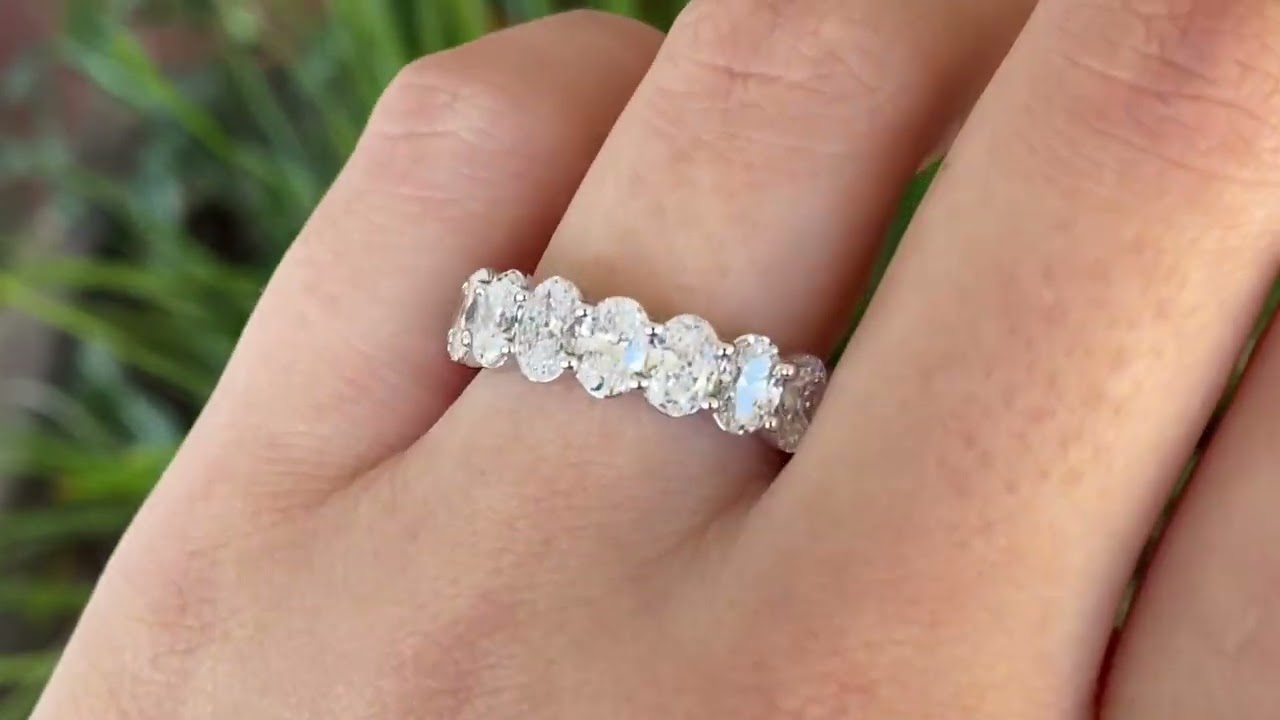 14K White Gold Chunky Oval Diamond Eternity Band - 5.50ctw