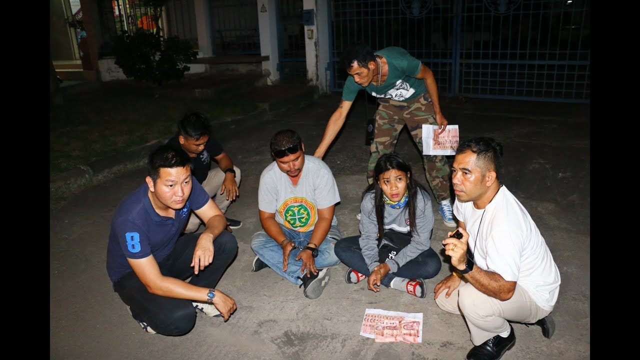 ยานรก! ส่งสายล่อซื้อจู่โจมจับสองผัวเมียห้วยใหญ่ ร่วมหัวค้ายาไอซ์