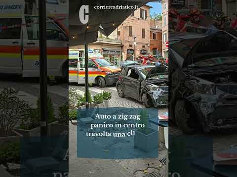 Video Auto a zig zag, panico in centro: travolta una cliente seduta al bar, 44enne in codice rosso