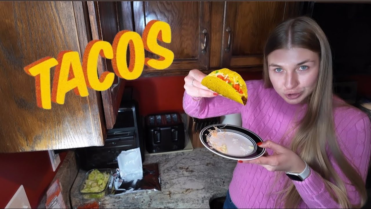 Russian Girl Makes American Tacos for the First Time 🇷🇺🌮 (Old El Paso Kit Review)