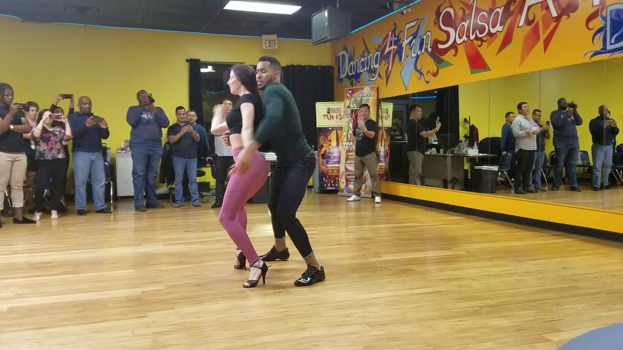 Leo and Jomante Demo Class 2 of 2 @SalsaAtl NYE Weekender